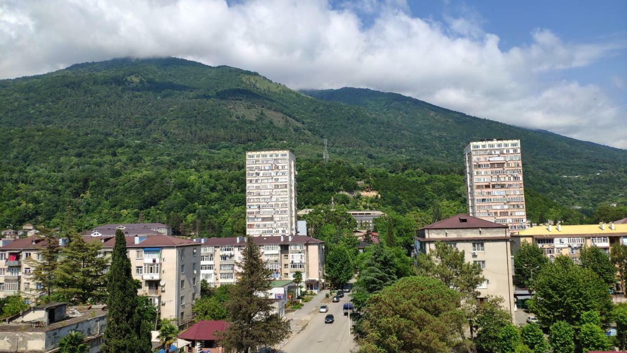 Улица Абазгаа Апартаменты Гагра Экстерьер фото